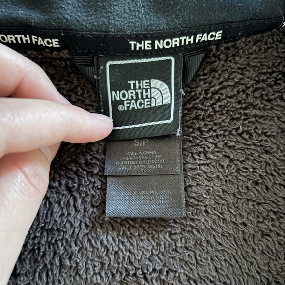 North Face Women’s Jacket - Picture 3 of 3
